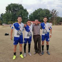 Cáceres y los hermanos Landeuix jugaron otro amistoso en el fútbol mexicano