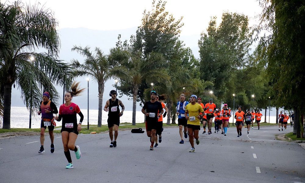 Se desarrolló la 8º edición de la Maratón Internacional “Vuelta al lago San Roque”