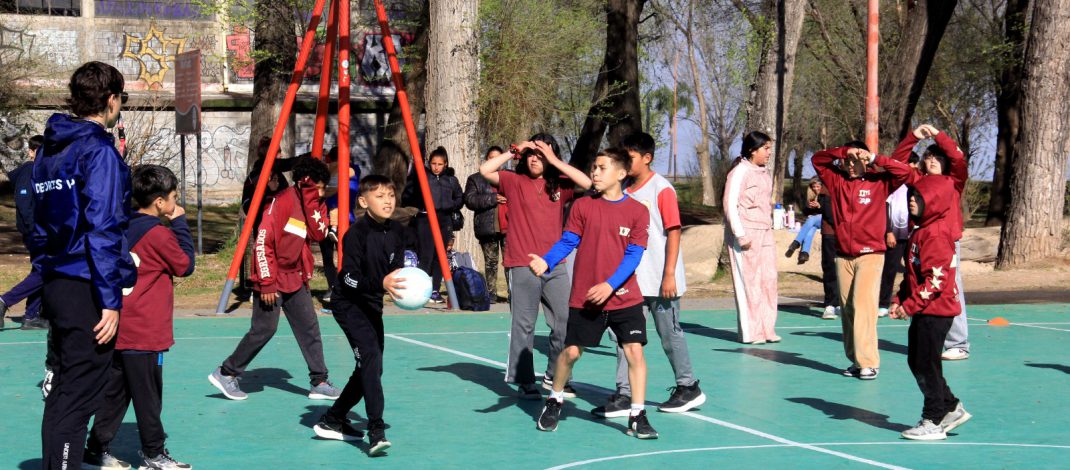 VILLA CARLOS PAZ PRESENTÓ LA 10° SEMANA DEL DEPORTE COLEGIAL